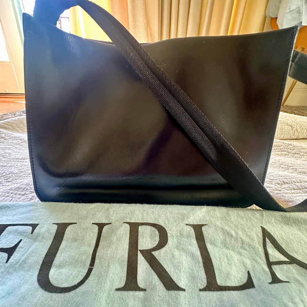 Furla Elegant Black Interior